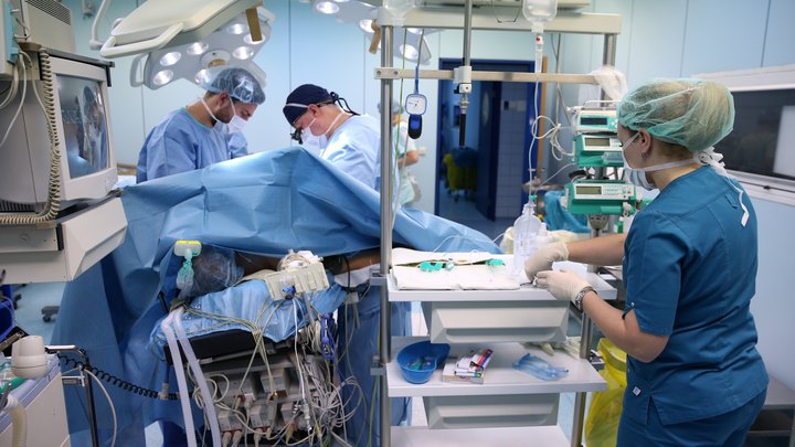 Нижегородские врачи провели экстренную операцию и спасли мужчину с расслоением аорты