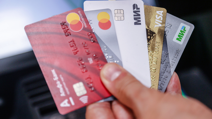 В Свердловской области 32-летний мужчина доверился мошенникам и потерял более миллиона рублей