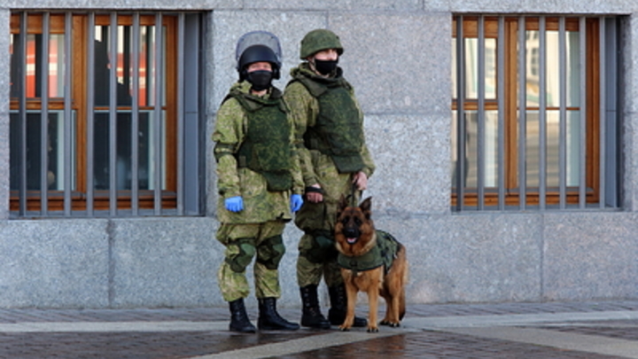 Торговый центр на площади Маркса в Новосибирске эвакуировали из-за сообщения о бомбе