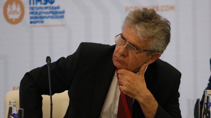 Глава РАН призвал не мучить детей в школах американской программой образования