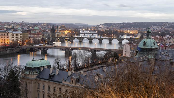 Чехия отказалась уничтожать себя ради санкций против России: Пронько выразил сожаление
