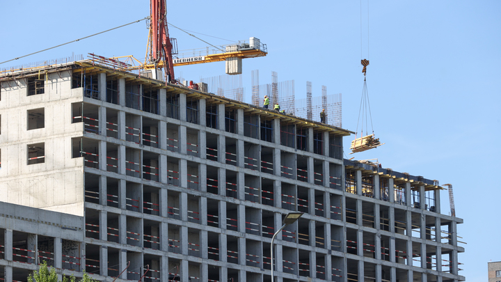 В ближайшие три года 182 тысячи москвичей начнут переселение в новые дома