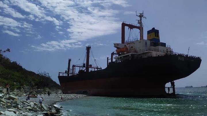 Росприроднадзор требует с владельца сухогруза RIO более 647 млн рублей за вред Чёрному морю