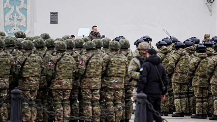 ВСУ прикрываются детьми: Школьников сгоняют на учёбу для прикрытия боевиков