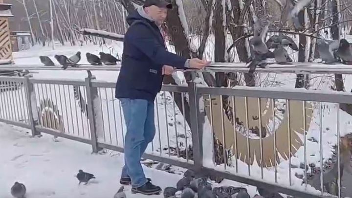 По-кургански он обнимет и всю ночь проговорит: Гальцев снял фильм о родине