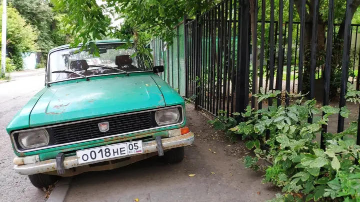 Москвич-2140 без пробега: в России выставлен на продажу автомобиль 42-летней давности