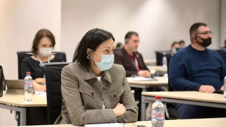 Уберите снег и ларьки!: мэр Челябинска ответила на вопросы в прямом эфире
