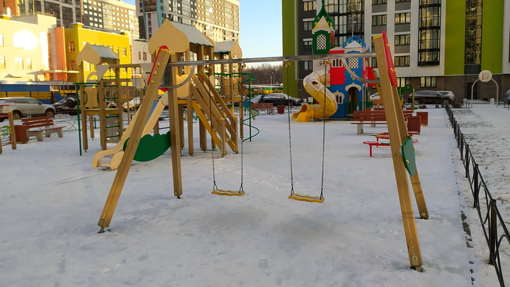 Прокуратура вскрыла нарушения в элитном детсаду Екатеринбурга после истории с избиением ребенка