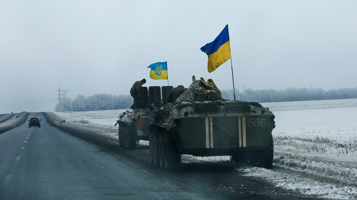 Украинский офицер рассекретил зарплаты воюющих в Донбассе