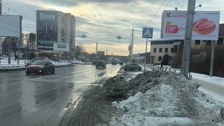 Умрем от пыли: в Челябинской области дороги обрабатывают бракованным реагентом