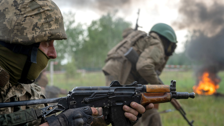 Бей первым: Украинцы всё чаще стали нападать на военкомов