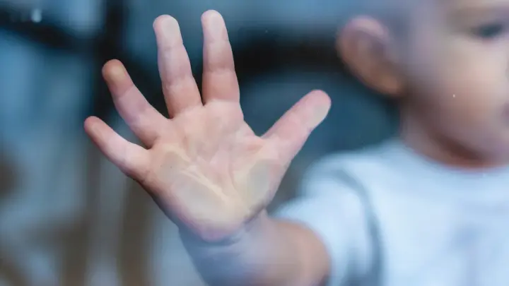 Не переживайте, я вас по телефону посмотрела: Трагедия в роддоме. Малыш стал инвалидом из-за халатности врачей