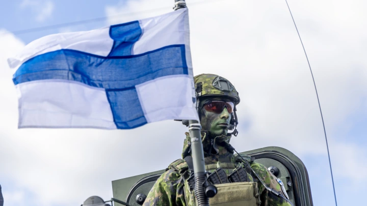 Давайте утонем вместе с Украиной: Стубб превращает всю Финляндию в дрон-камикадзе. На прицеле - Россия