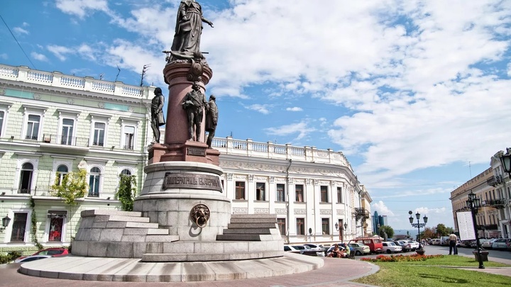 Мэр Одессы Геннадий Труханов призвал власти Украины к мирным переговорам с Россией