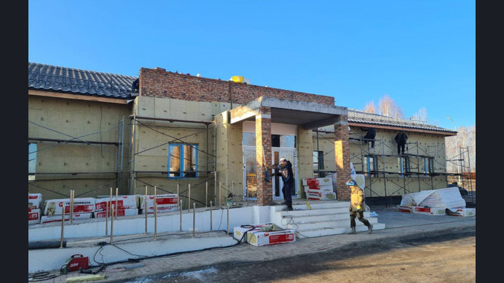 В Новосибирске почти завершено строительство поликлиники в микрорайоне Олимпийской славы