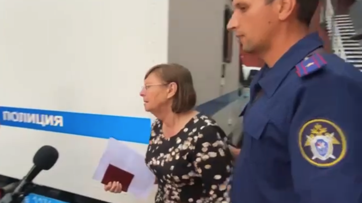 Жила, как королева: мать смолинского маньяка - о девушке, которую удерживали в доме
