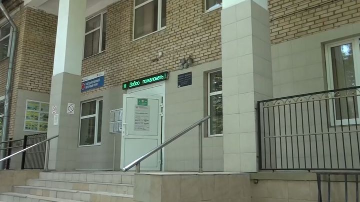Максим Красноцветов поздравил софринскую поликлинику с первым местом в округе