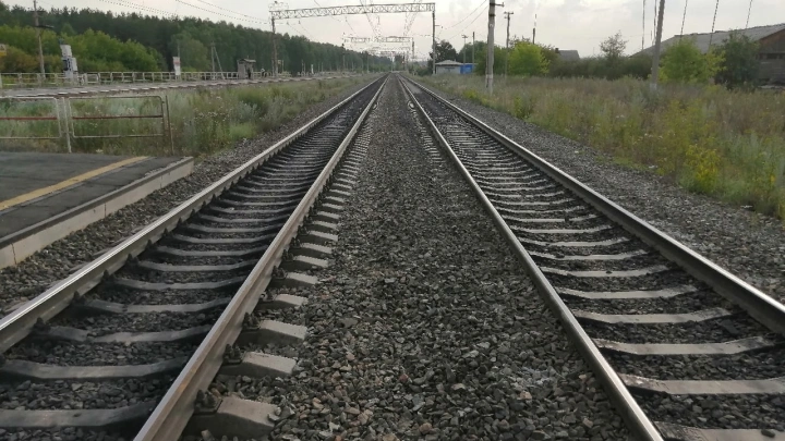 В Ровенской области сошёл с рельсов поезда с грузом для ВСУ