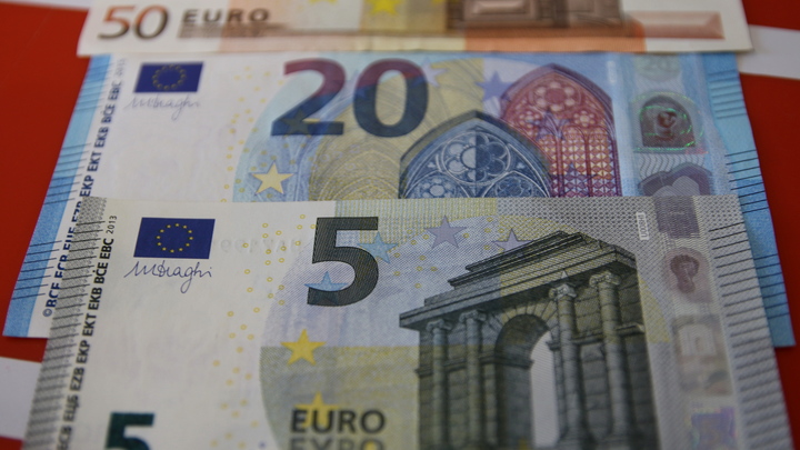 Во Франции приняли скандальную пенсионную реформу. Сенат не убедили даже массовые протесты