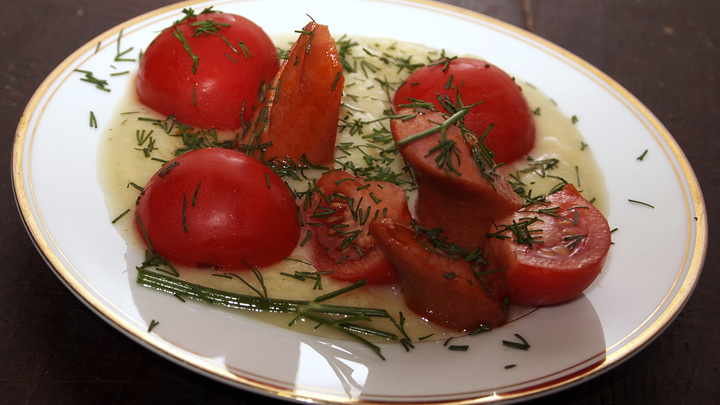 Диетолог Ирина Мансурова: помидоры опасны для людей с больными суставами