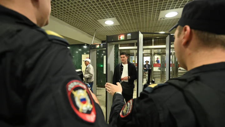 Полицейские в Екатеринбурге начали избавлять от уличных музыкантов улицу Вайнера