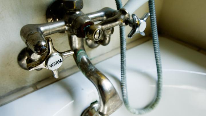 Крымская блокада перекинулась на ЛНР: Киев перекрыл воду луганчанам