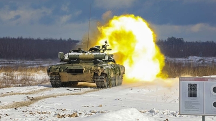 Politico оконфузилось с русскими танками на границе с Украиной