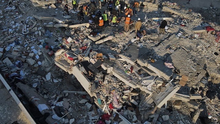 Есть погибшие: В Турции произошли новые сильные землетрясения