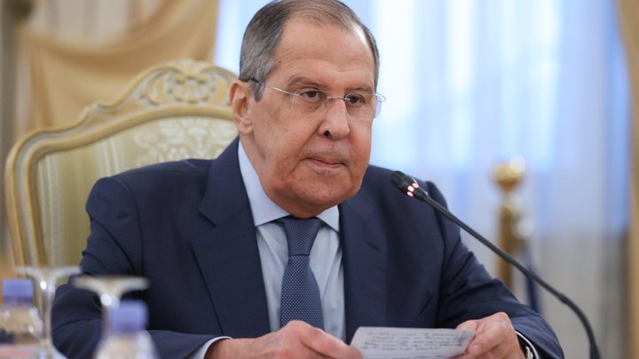 Власти Украины изобличили сами себя, пытаясь уесть Лаврова с его цитатой о Крыме