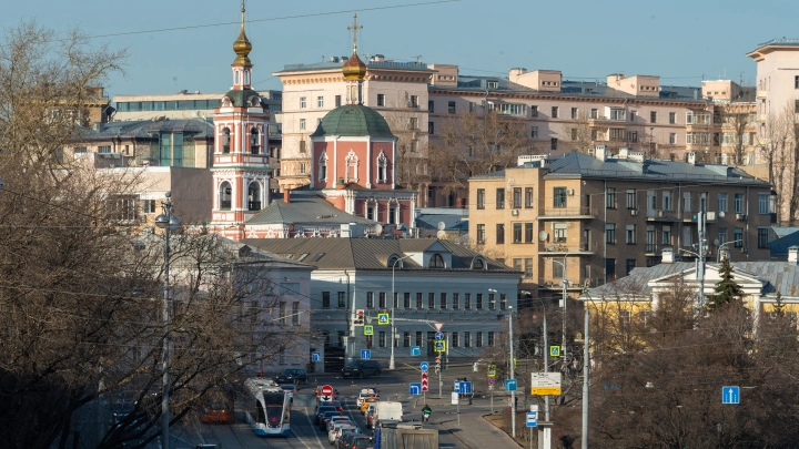Сотни людей пришли проститься с Пашей Техником: опубликованы кадры