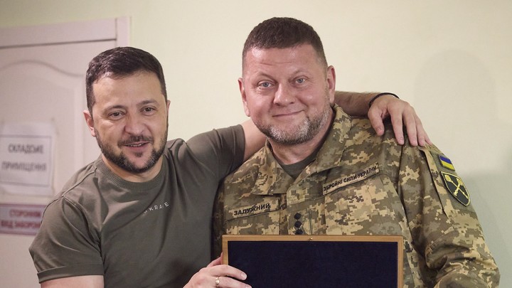 The Economist: конфликт Зеленского с Залужным вызван провалом контрнаступления