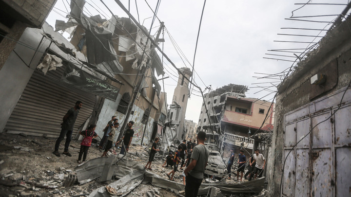 Цинизм на смертях: Пропагандистов разоблачили с одного кадра