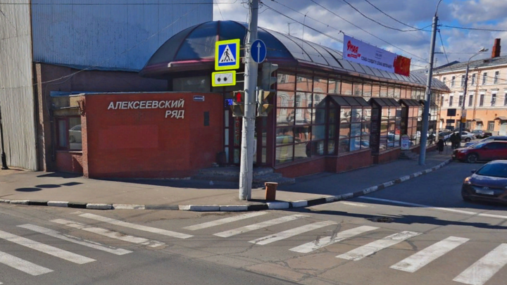 Павильон «Алексеевский ряд» сносят на площади Минина в Нижнем Новгороде