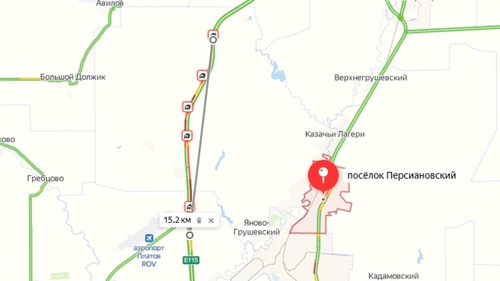 Водитель умер за рулём: На трассе М-4 под Ростовом возникла пробка из-за перевернувшегося грузовика