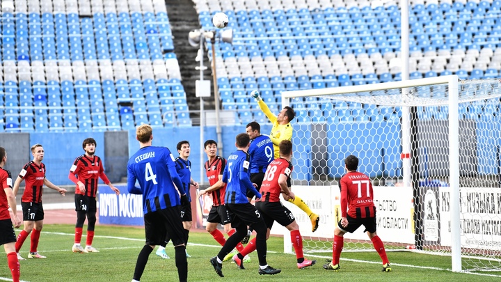 Ивановский «Текстильщик» разгромил «Шинник» на его поле