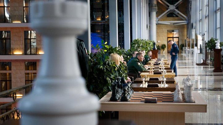 Турнир по шахматам FIDE возобновляют в Екатеринбурге после карантина