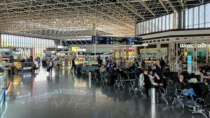 Аэропорт Сочи опроверг наличие массовых задержек рейсов