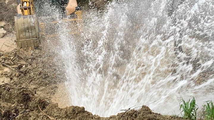 В Сочи жители Дагомыса вторые сутки испытывают перебои с водоснабжением