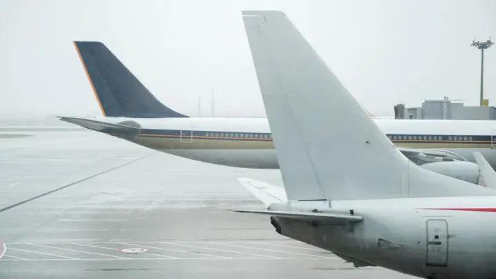 Около ста пассажиров не попали на борт EasyJet из-за давки в аэропорту Милана