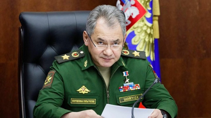 По приказу министра обороны России Шойгу войска отведут на левый берег Днепра