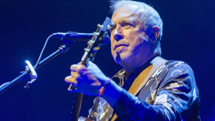 Андрей Макаревич* торгуется. Выглядит гадко