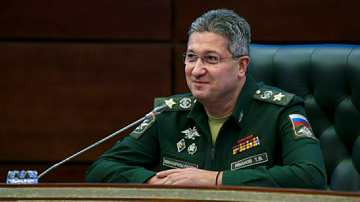 Воздушный поцелуй и важная деталь: Экс-замминистра Булгаков дал показания по делу генерала Иванова