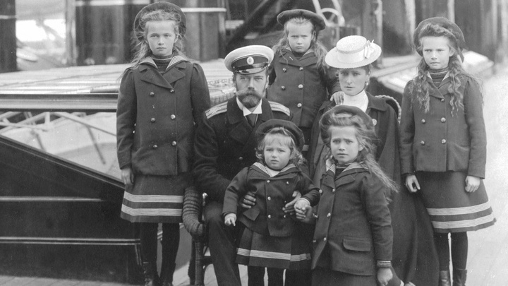 Признать останки Николая II подлинными: До обретения святыни - одно решение