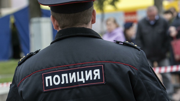 В МВД организовали проверку после инцидента с трупом возле здания администрации Тимашевского района
