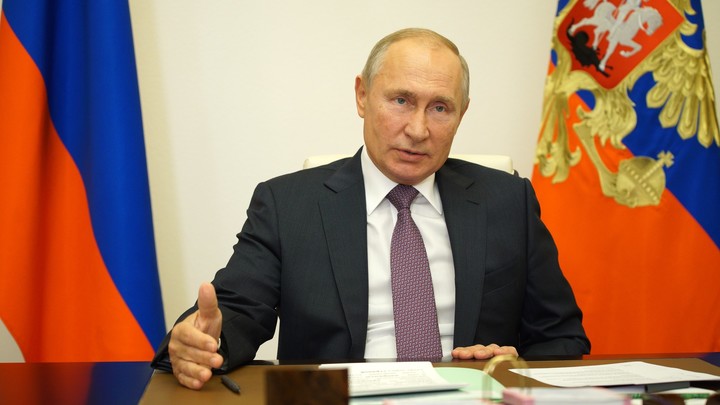 Запретят иностранное гражданство? Путин внёс законопроект о Госсовете Запретят иностранное гражданство? Путин внёс законопроект о Госсовете