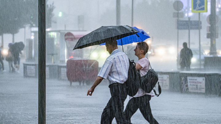 На Кубани вновь объявили штормовое предупреждение из-за сильных ливней