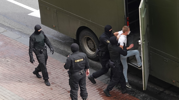 Мы не дрогнем: Протестующим в Белоруссии пригрозили применением силы