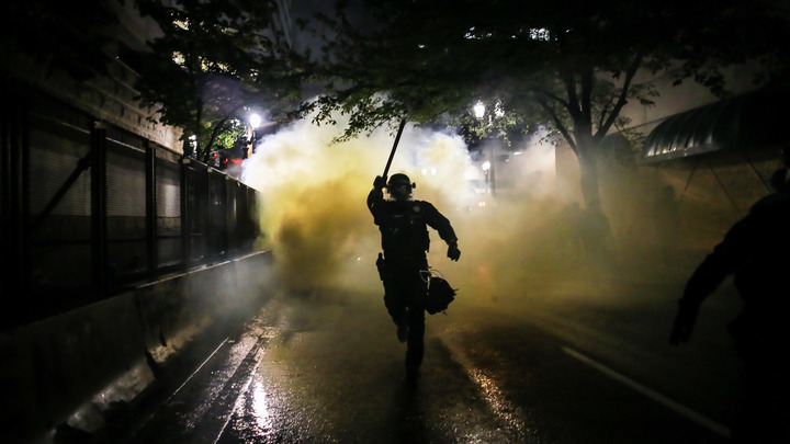 Учёный, предсказавший крах СССР, дал новый прогноз по США - будет ещё хуже