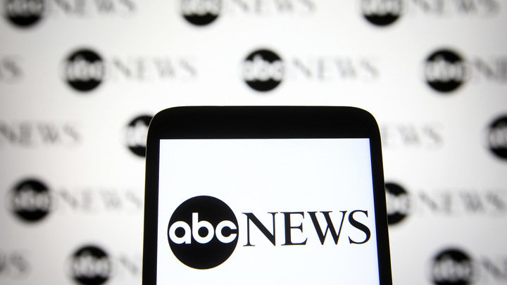 Э? Сражаться за Украину?: Чёрный беженец рассказал ABC News, как его заставляли воевать