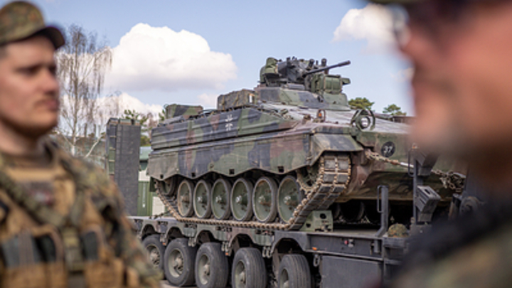 Вспомнили о нейтралитете: Швейцария отказалась поставлять оружие Киеву